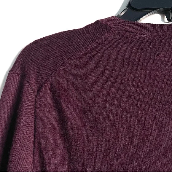 Polo Ralph Lauren Washable Wool Slim Fit V-Neck Sweater in Wine Size M EUC - Picture 16 of 16